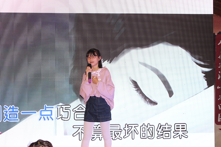 梁怀丹为大家献上歌曲《非酋》